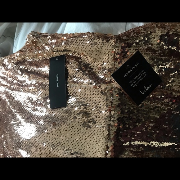 NWT Lulu’s rose gold sequin skater dress - Picture 3 of 8